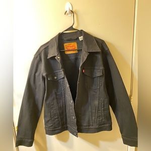 Black Levi’s Denim Jacket - M